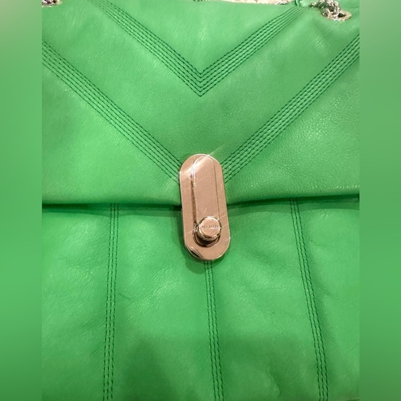 Ted Baker Ayahlin Quilted Puffer Medium Shoulder Bag Green Chain Shoulder Bag - Picture 12 of 16